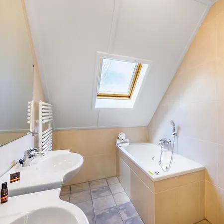 Restyled With Sauna, Near A Nature Reserve * Weert